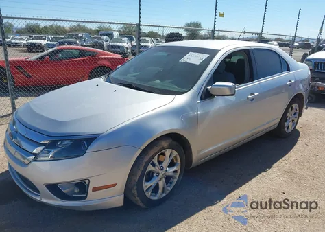 2012 Ford Fusion Se z USA, uszkodzony, nr VIN 3FAHP0HA5CR382323